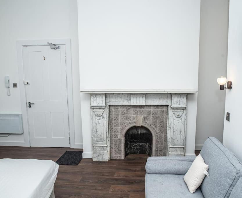 Aylesbury Apartment 1 With Free Parking Exterior foto